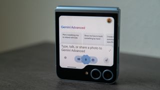 Gemini on the Galaxy Z Flip 6 cover screen