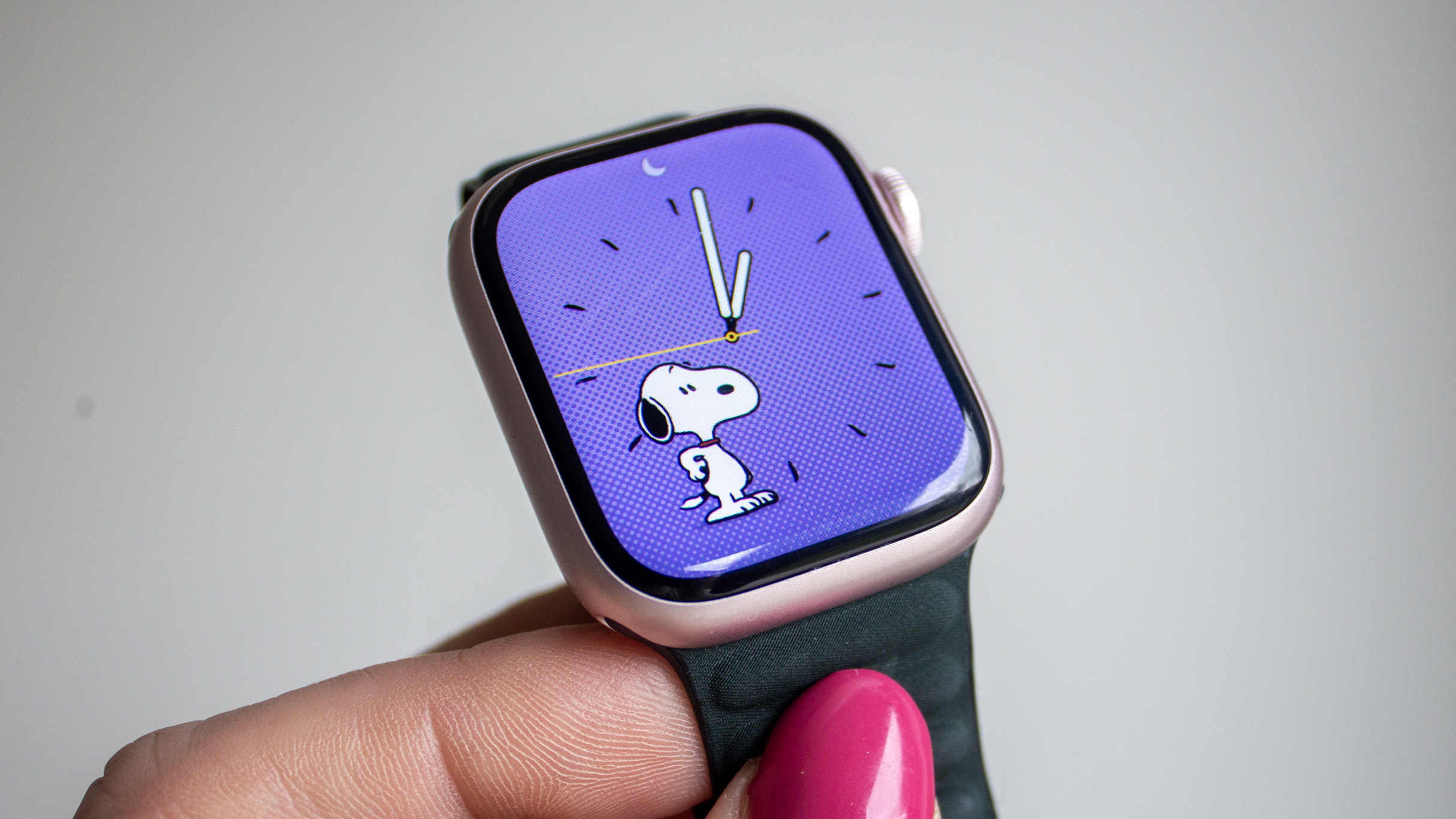 Apple Watch Series 9 with Snoopy