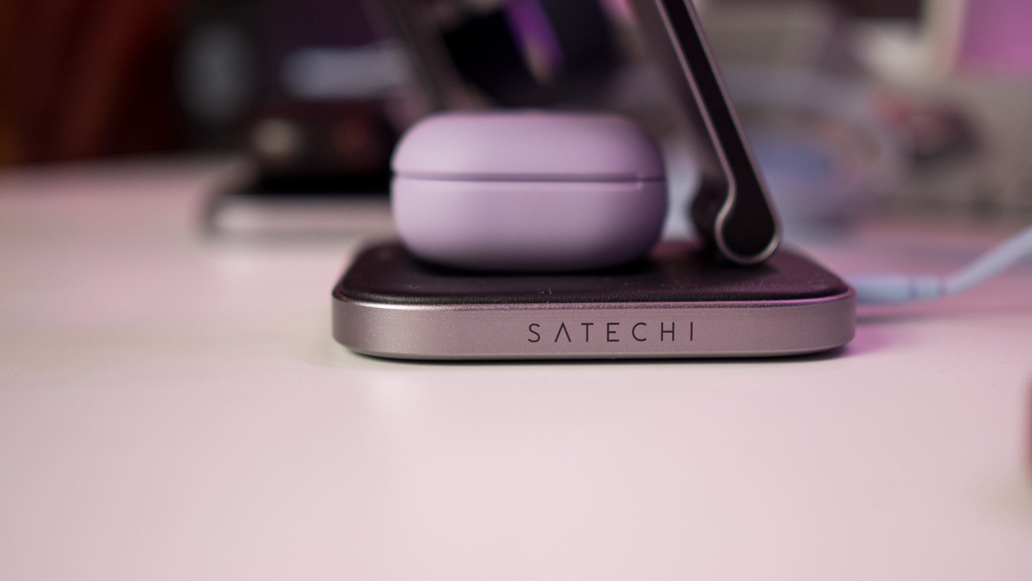 Satechi logo on the Qi2 Wireless Charging Stand