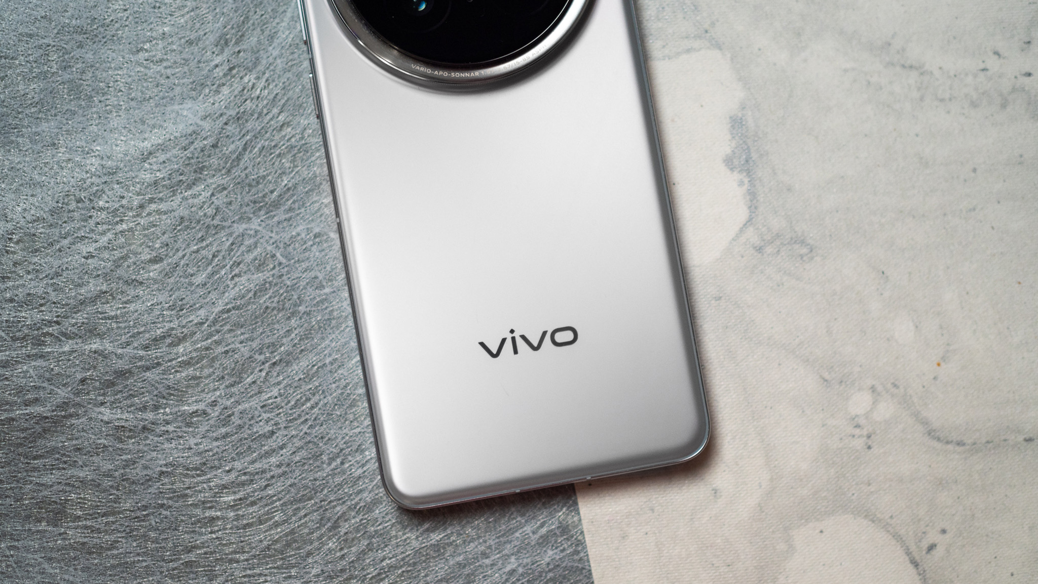 Vivo X200 Pro with Vivo logo at the back