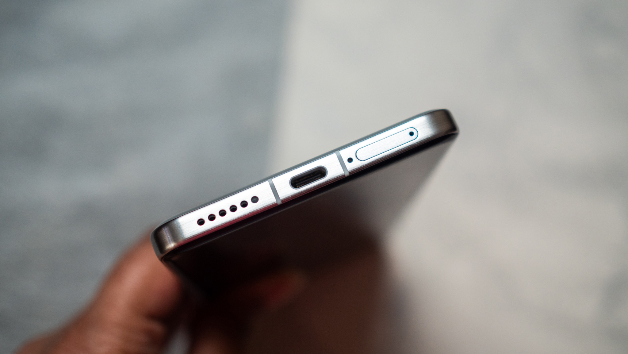 Vivo X200 Pro bottom view with USB-C port