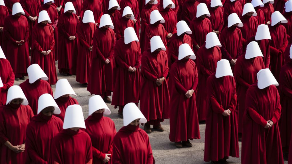 Lots of Handmaids all in a row