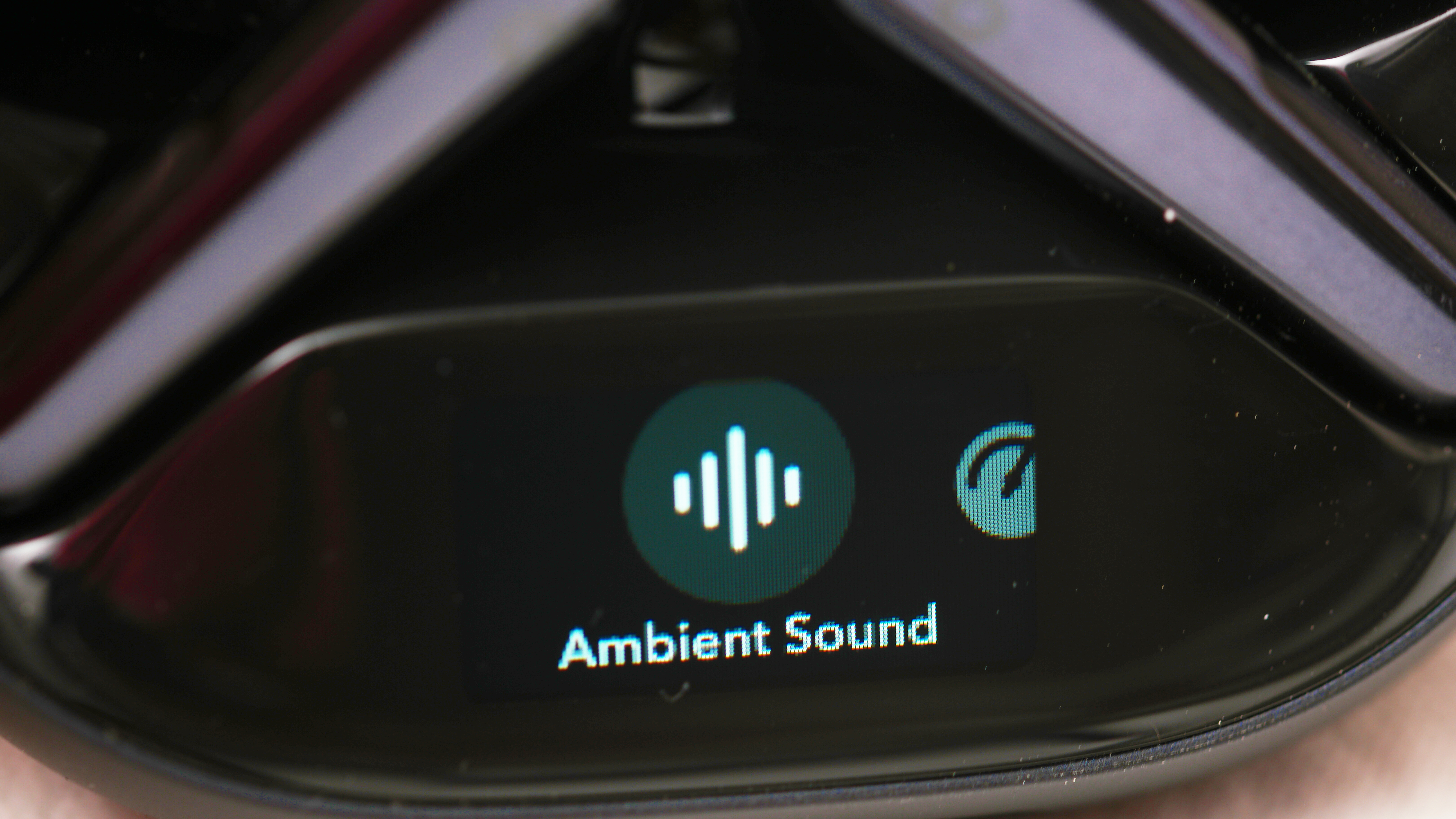 Soundcore Liberty 4 Pro showing smart screen Ambient Sound menu