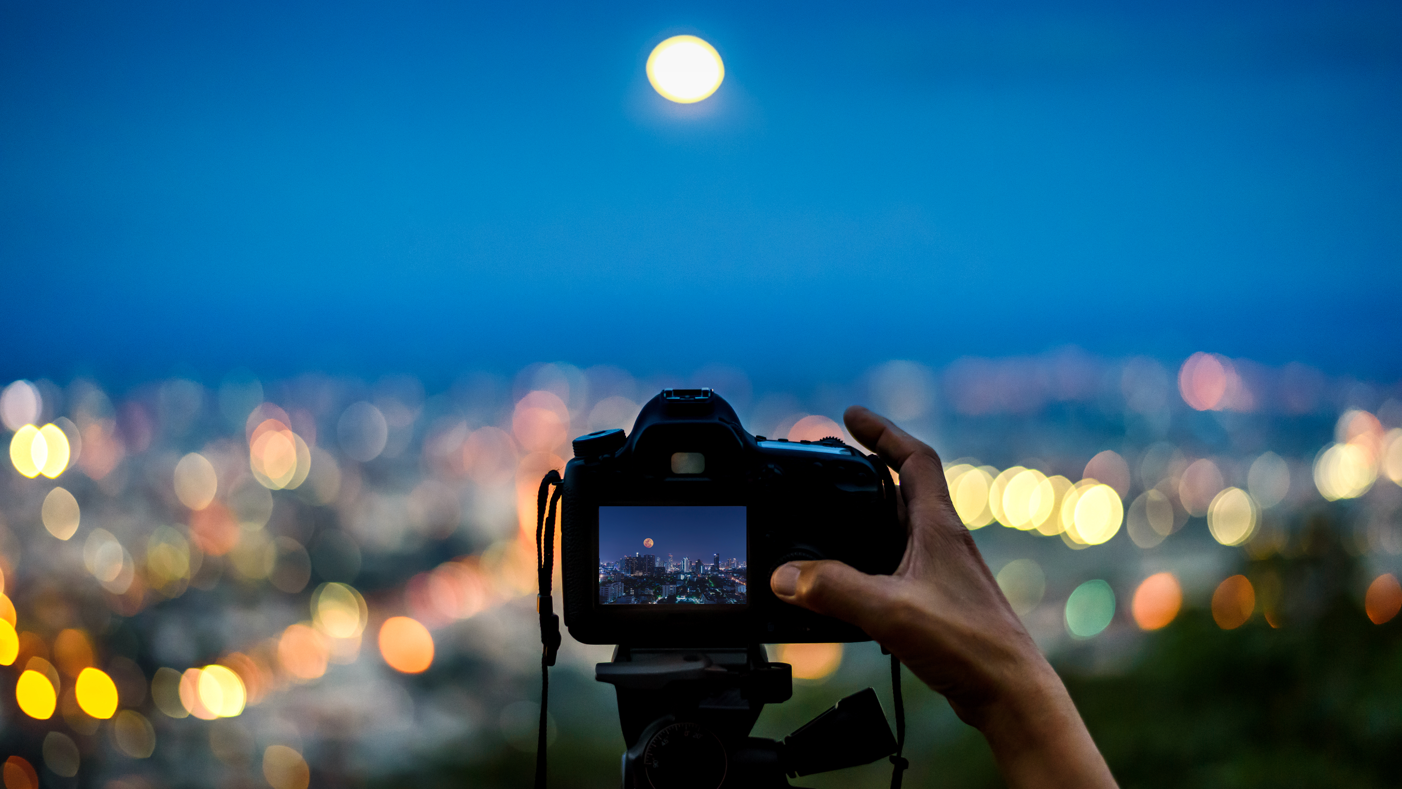 How to photograph super blood moon