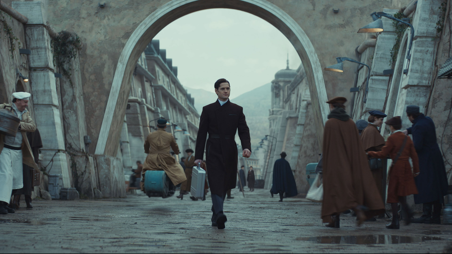 Syril Karn walking down a Ghorman street i Andor season 2